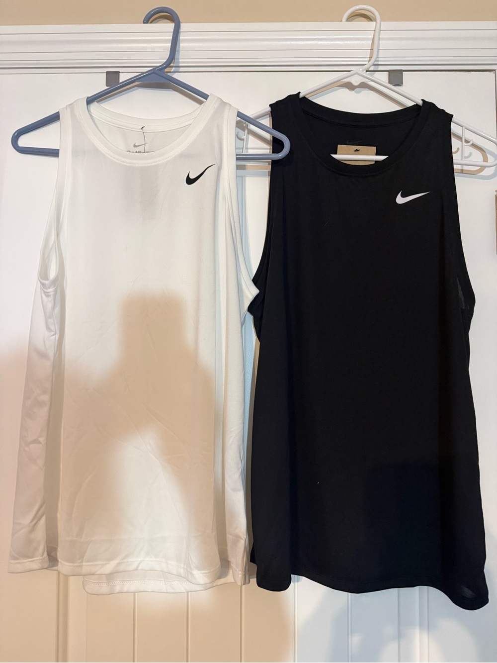 Nike Women's Muscle Tank Duo - Black & White